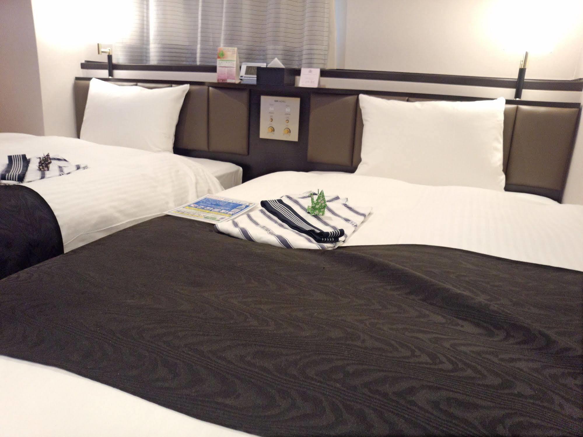 Nest Hotel Sapporo Ekimae Екстериор снимка